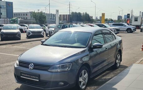 Volkswagen Jetta VI, 2013 год, 1 020 000 рублей, 3 фотография