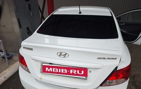 Hyundai Solaris II рестайлинг, 2011 год, 700 000 рублей, 2 фотография