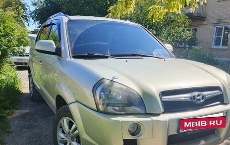 Hyundai Tucson III, 2008 год, 700 000 рублей, 2 фотография