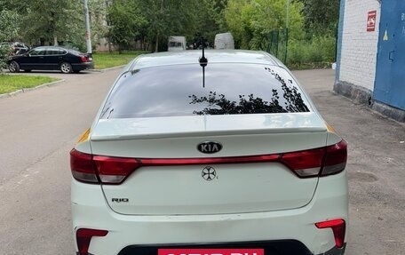KIA Rio IV, 2018 год, 750 000 рублей, 4 фотография