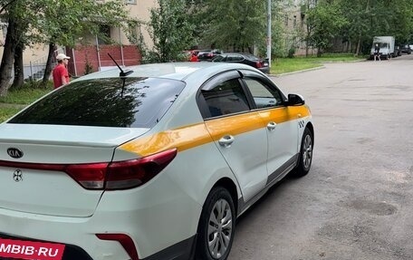 KIA Rio IV, 2018 год, 750 000 рублей, 3 фотография