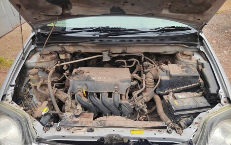 Toyota Corolla, 2001 год, 580 000 рублей, 9 фотография