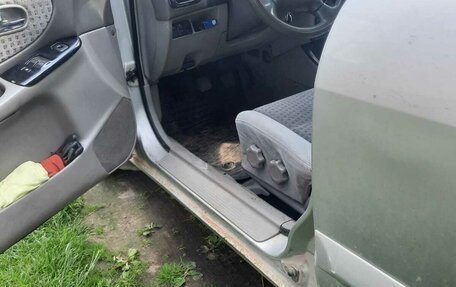 Mazda 626, 2001 год, 280 000 рублей, 23 фотография