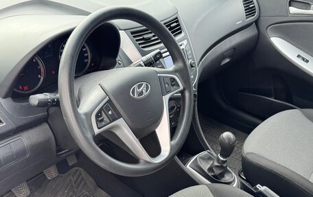 Hyundai Solaris II рестайлинг, 2014 год, 860 000 рублей, 10 фотография