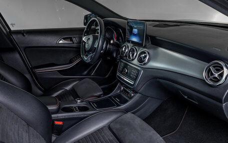Mercedes-Benz GLA, 2018 год, 2 350 000 рублей, 10 фотография