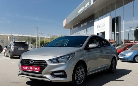Hyundai Solaris II рестайлинг, 2018 год, 800 000 рублей, 2 фотография