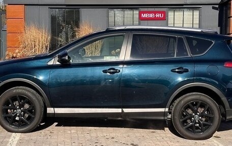 Toyota RAV4, 2018 год, 1 800 000 рублей, 8 фотография