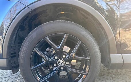 Toyota RAV4, 2018 год, 1 800 000 рублей, 19 фотография