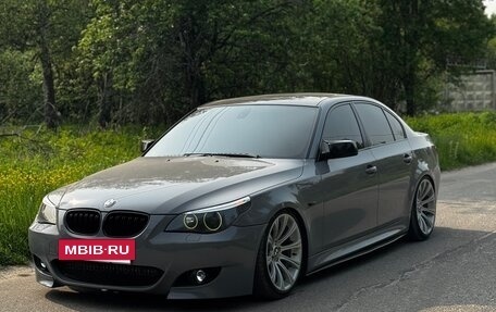 BMW 5 серия, 2005 год, 1 650 000 рублей, 6 фотография