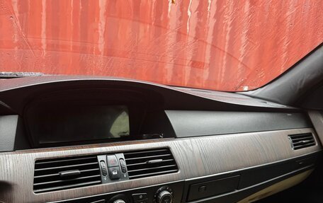 BMW 5 серия, 2005 год, 1 650 000 рублей, 27 фотография