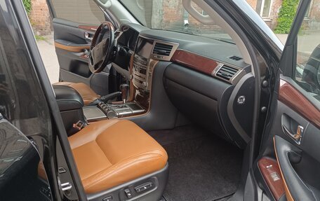 Lexus LX III, 2013 год, 4 000 000 рублей, 13 фотография