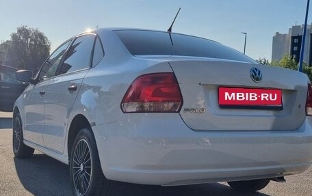 Volkswagen Polo VI (EU Market), 2013 год, 750 000 рублей, 3 фотография