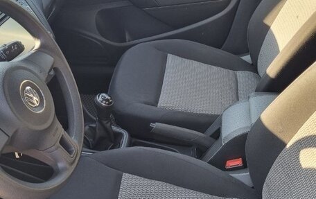 Volkswagen Polo VI (EU Market), 2013 год, 750 000 рублей, 14 фотография