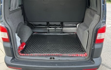 Volkswagen Transporter T5 рестайлинг, 2013 год, 2 800 000 рублей, 9 фотография
