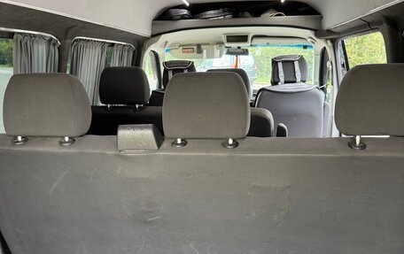 Volkswagen Transporter T5 рестайлинг, 2013 год, 2 800 000 рублей, 15 фотография