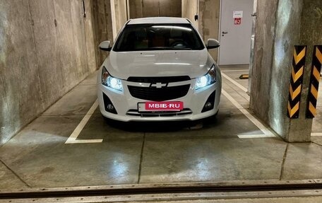 Chevrolet Cruze II, 2014 год, 850 000 рублей, 4 фотография