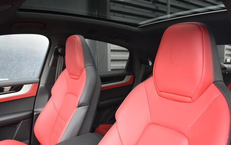 Porsche Cayenne III, 2025 год, 16 957 000 рублей, 15 фотография