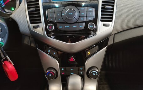 Chevrolet Cruze II, 2012 год, 670 000 рублей, 9 фотография