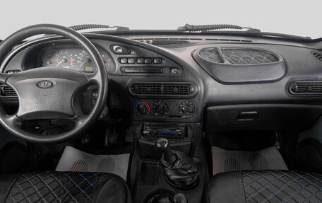 Chevrolet Niva I рестайлинг, 2004 год, 249 000 рублей, 13 фотография