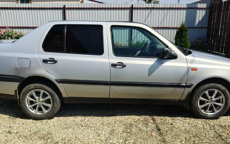 Volkswagen Vento, 1993 год, 230 000 рублей, 6 фотография