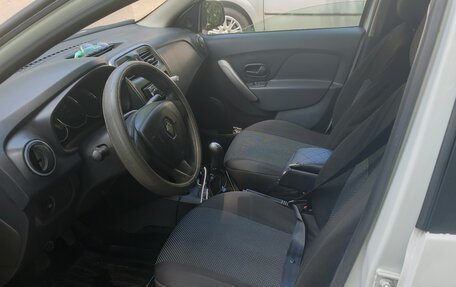 Renault Logan II, 2014 год, 370 000 рублей, 5 фотография