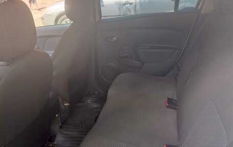 Renault Logan II, 2014 год, 370 000 рублей, 6 фотография