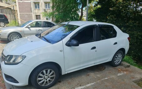 Renault Logan II, 2014 год, 370 000 рублей, 4 фотография