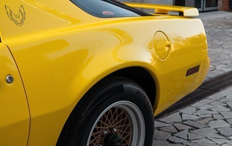 Pontiac Firebird III, 1991 год, 1 650 000 рублей, 8 фотография