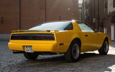 Pontiac Firebird III, 1991 год, 1 650 000 рублей, 23 фотография