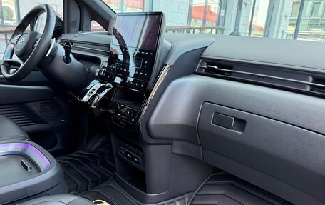 Hyundai Staria, 2024 год, 6 237 000 рублей, 14 фотография