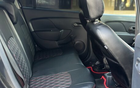 Renault Logan II, 2018 год, 1 190 000 рублей, 28 фотография