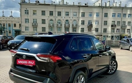 Toyota RAV4, 2020 год, 3 850 000 рублей, 5 фотография