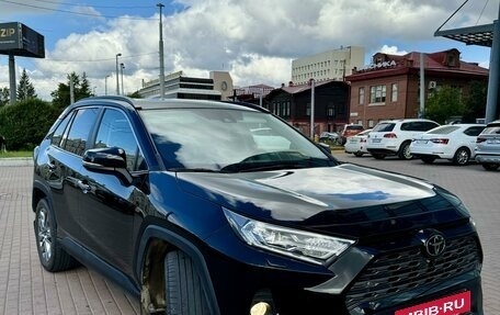 Toyota RAV4, 2020 год, 3 850 000 рублей, 6 фотография