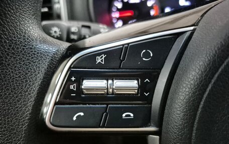 KIA Sportage IV рестайлинг, 2020 год, 2 240 000 рублей, 21 фотография