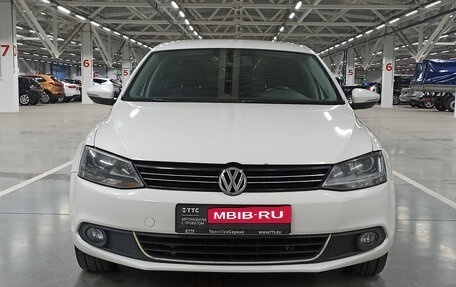 Volkswagen Jetta VI, 2014 год, 800 000 рублей, 2 фотография