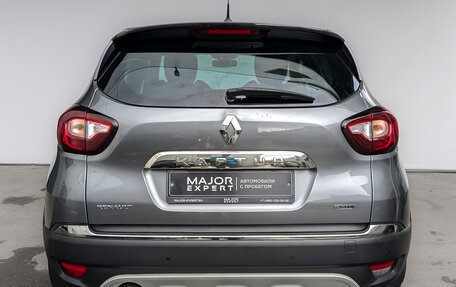 Renault Kaptur I рестайлинг, 2017 год, 1 325 000 рублей, 6 фотография