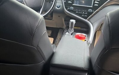 Toyota Camry, 2019 год, 2 600 000 рублей, 1 фотография