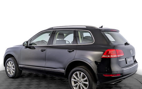 Volkswagen Touareg III, 2011 год, 1 400 000 рублей, 7 фотография