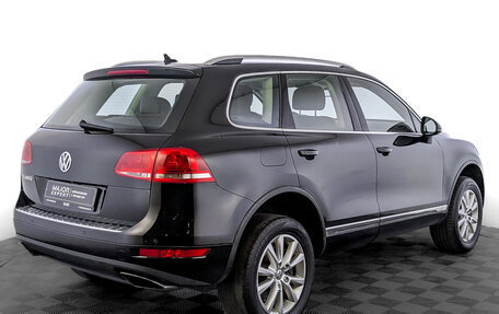 Volkswagen Touareg III, 2011 год, 1 400 000 рублей, 5 фотография