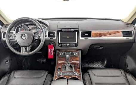 Volkswagen Touareg III, 2011 год, 1 400 000 рублей, 14 фотография