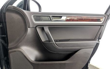 Volkswagen Touareg III, 2011 год, 1 400 000 рублей, 26 фотография