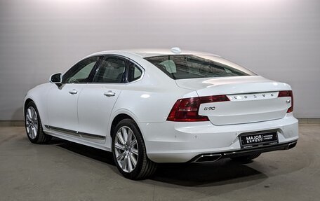 Volvo S90 II рестайлинг, 2018 год, 2 650 000 рублей, 7 фотография