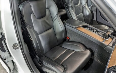 Volvo S90 II рестайлинг, 2018 год, 2 650 000 рублей, 16 фотография