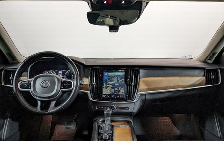 Volvo S90 II рестайлинг, 2018 год, 2 650 000 рублей, 27 фотография