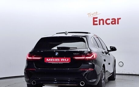 BMW 1 серия, 2022 год, 2 190 045 рублей, 7 фотография