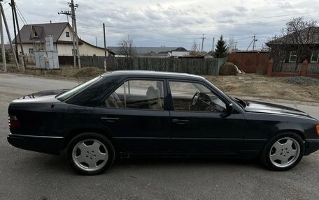 Mercedes-Benz E-Класс, 1992 год, 400 000 рублей, 17 фотография