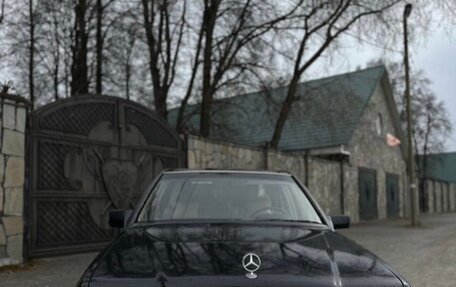 Mercedes-Benz E-Класс, 1992 год, 400 000 рублей, 24 фотография