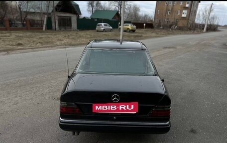 Mercedes-Benz E-Класс, 1992 год, 400 000 рублей, 18 фотография