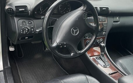 Mercedes-Benz C-Класс, 2005 год, 1 100 000 рублей, 5 фотография
