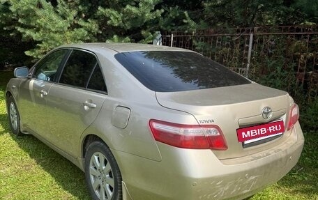 Toyota Camry, 2007 год, 890 000 рублей, 2 фотография